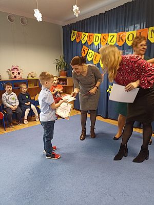 Grafika #1: Przedszkolny konkurs kolęd i pastorałek cz. II