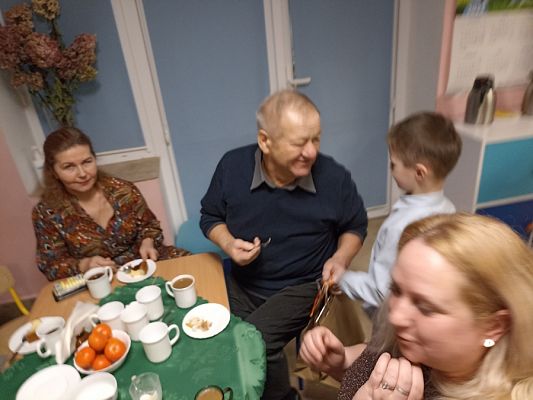 Grafika #8: Dzień Babci i Dziadka gr. III Sowy