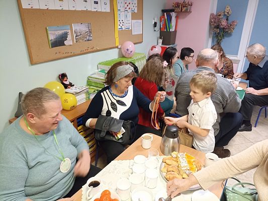 Grafika #9: Dzień Babci i Dziadka gr. III Sowy