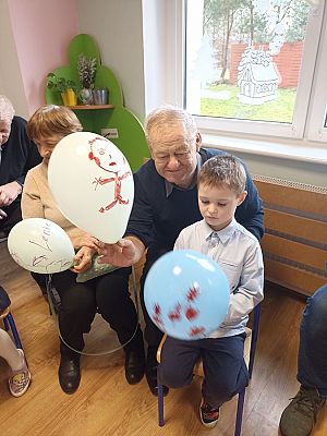 Grafika #15: Dzień Babci i Dziadka gr. III Sowy