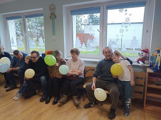 Grafika #19: Dzień Babci i Dziadka gr. III Sowy