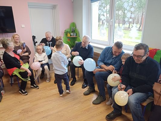 Grafika #4: Dzień Babci i Dziadka gr. III Sowy cz. II