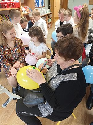 Grafika #5: Dzień Babci i Dziadka gr. III Sowy cz. II