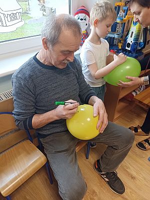 Grafika #9: Dzień Babci i Dziadka gr. III Sowy cz. II