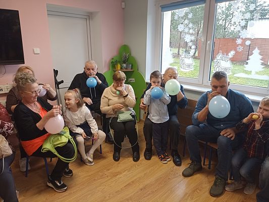 Grafika #15: Dzień Babci i Dziadka gr. III Sowy cz. II