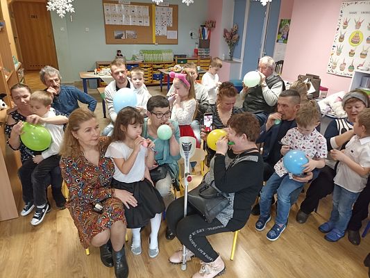 Grafika #16: Dzień Babci i Dziadka gr. III Sowy cz. II