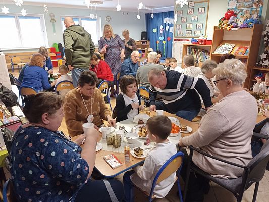 Grafika #4: Dzień Babci i Dziadka gr. II Rybki