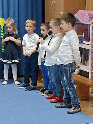 Grafika #32: Dzień Babci i Dziadka gr. II Rybki cz. II