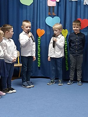 Grafika #35: Dzień Babci i Dziadka gr. II Rybki cz. II