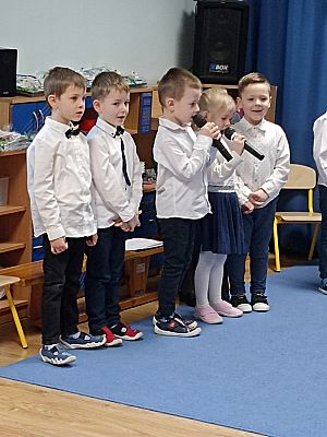 Grafika #36: Dzień Babci i Dziadka gr. II Rybki cz. II