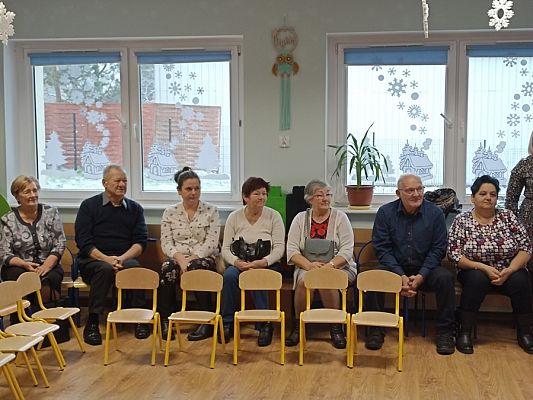 Grafika #41: Dzień Babci i Dziadka gr. II Rybki cz. II