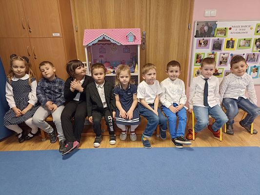 Grafika #43: Dzień Babci i Dziadka gr. II Rybki cz. II