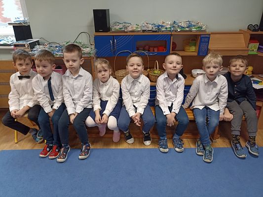 Grafika #44: Dzień Babci i Dziadka gr. II Rybki cz. II