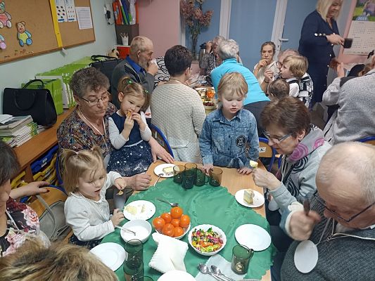 Grafika #5: Dzień Babci i Dziadka gr. I Motylki cz. I