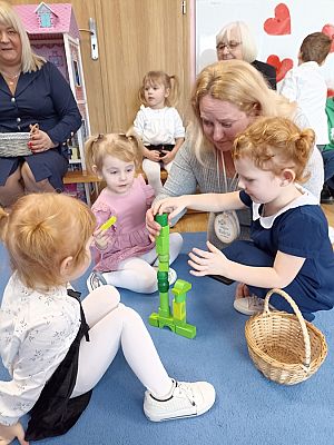 Grafika #20: Dzień Babci i Dziadka gr. I Motylki cz. I