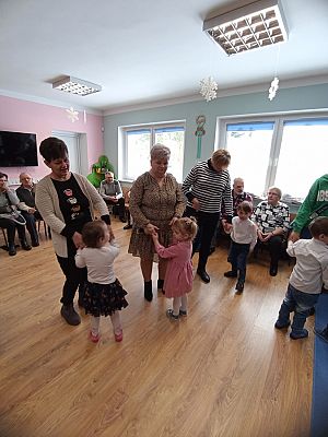 Grafika #8: Dzień Babci i Dziadka gr. I Motylki cz. III