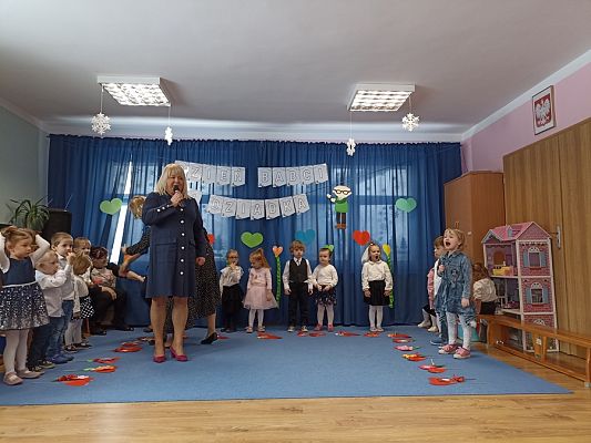 Grafika #14: Dzień Babci i Dziadka gr. I Motylki cz. III