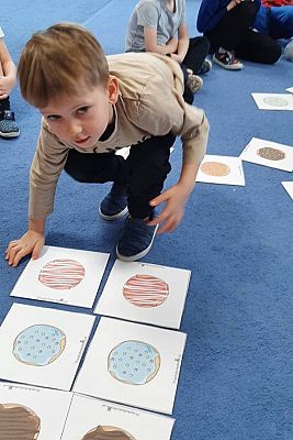 Grafika #6: Tłusty Czwartek gr. II Rybki