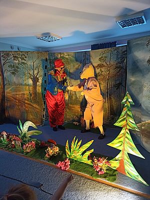 Grafika #2: Teatrzyk Podróż do krainy czarodziejskich bajek