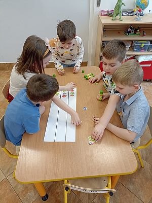 Grafika #13: Konkurs matematyczny Z matematyką za pan brat -gr. Sowy