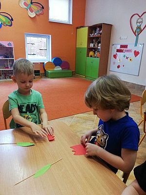 Grafika #2: Dzień Kobiet gr. I Motylki