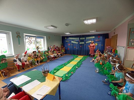 Grafika #0: Powitanie wiosny -Konkurs Najpiękniejszy strój wiosenny-pokaz wiosennej mody cz. I