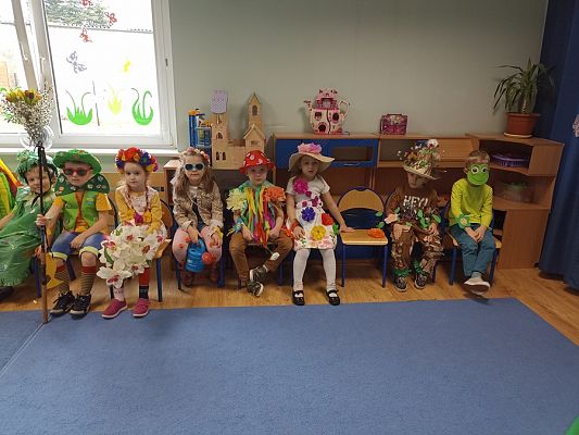 Grafika #2: Powitanie wiosny -Konkurs Najpiękniejszy strój wiosenny-pokaz wiosennej mody cz. I