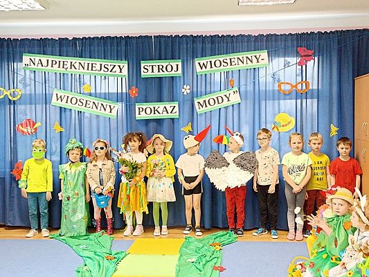 Grafika #8: Powitanie wiosny -Konkurs Najpiękniejszy strój wiosenny-pokaz wiosennej mody cz. I