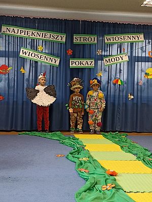 Grafika #9: Powitanie wiosny -Konkurs Najpiękniejszy strój wiosenny-pokaz wiosennej mody cz. I