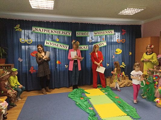Grafika #14: Powitanie wiosny -Konkurs Najpiękniejszy strój wiosenny-pokaz wiosennej mody cz. I