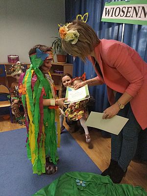 Grafika #18: Powitanie wiosny -Konkurs Najpiękniejszy strój wiosenny-pokaz wiosennej mody cz. I