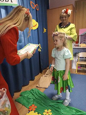 Grafika #2: Powitanie wiosny -Konkurs Najpiękniejszy strój wiosenny-pokaz wiosennej mody cz. II