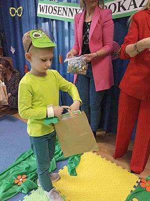 Grafika #11: Powitanie wiosny -Konkurs Najpiękniejszy strój wiosenny-pokaz wiosennej mody cz. II