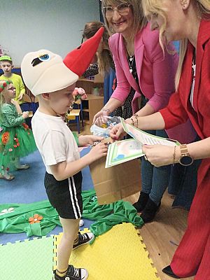 Grafika #16: Powitanie wiosny -Konkurs Najpiękniejszy strój wiosenny-pokaz wiosennej mody cz. II