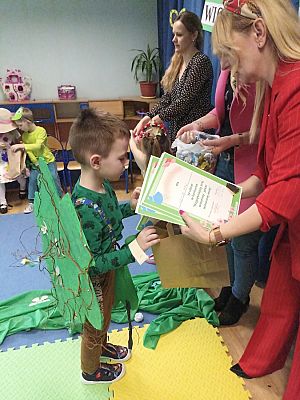 Grafika #18: Powitanie wiosny -Konkurs Najpiękniejszy strój wiosenny-pokaz wiosennej mody cz. II