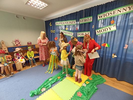 Grafika #22: Powitanie wiosny -Konkurs Najpiękniejszy strój wiosenny-pokaz wiosennej mody cz. II