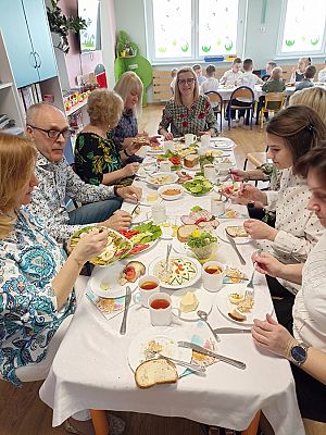 Grafika #8: Śniadanie Wielkanocne