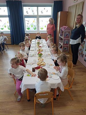 Grafika #11: Śniadanie Wielkanocne