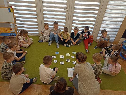 Grafika #18: Dzień Ziemi