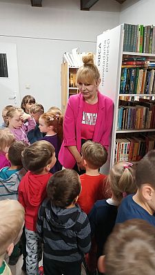 Grafika #1: Grupa II Rybki z wizytą w Bibliotece Publicznej Gminy Wicko