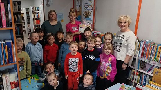 Grafika #2: Grupa II Rybki z wizytą w Bibliotece Publicznej Gminy Wicko