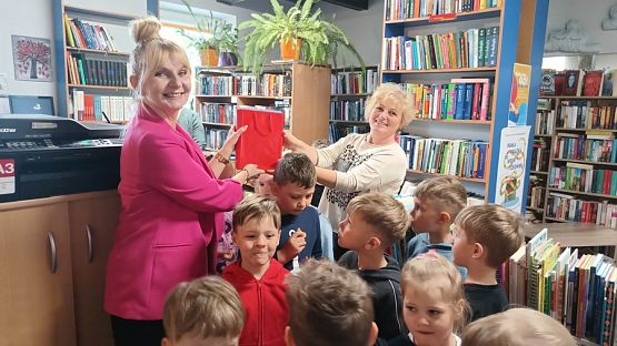 Grafika #4: Grupa II Rybki z wizytą w Bibliotece Publicznej Gminy Wicko