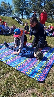 Grafika #1: Kurs Przedszkolaka w zakresie pomocy przedmedycznej-Spotkanie z druhami z Ochotniczej Straży Pożarnej z Łeby