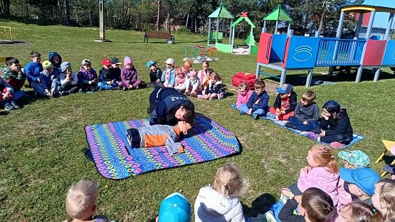 Grafika #5: Kurs Przedszkolaka w zakresie pomocy przedmedycznej-Spotkanie z druhami z Ochotniczej Straży Pożarnej z Łeby