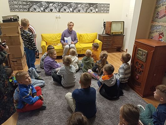 Grafika #12: Rok Kopernika-6-latki w Bibliotece Szkolnej w Szkole Podstawowej w Wicku