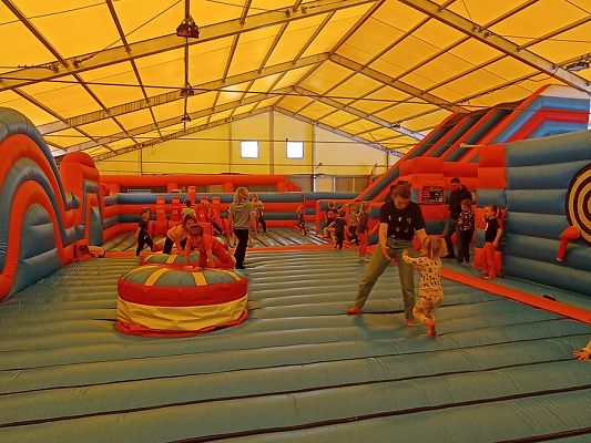 Grafika #8: Wyjazd do Funladii