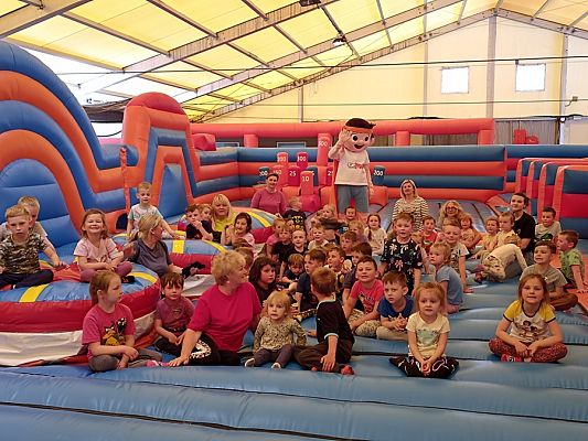 Grafika #22: Wyjazd do Funladii