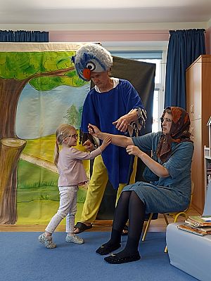 Grafika #1: Teatrzyk Sówka mądra główka