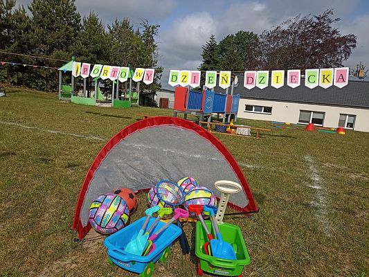 Grafika #0: Sportowy Dzień Dziecka cz. I